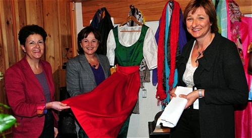 Bundestagsabgeordnete zu Besuch auf dem Maierhof