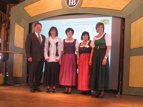Verleihung des Staatspreises für Natur Aktiv Höfe